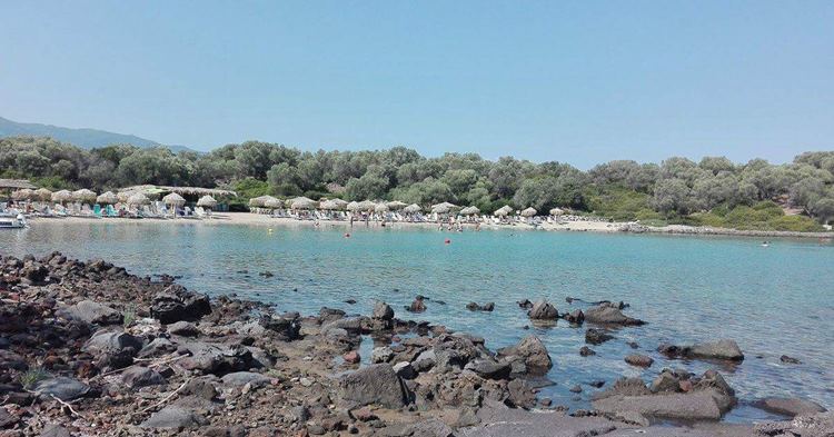 Lihadonisija vulkanska ostrva kraj Evije - pogled na plažu