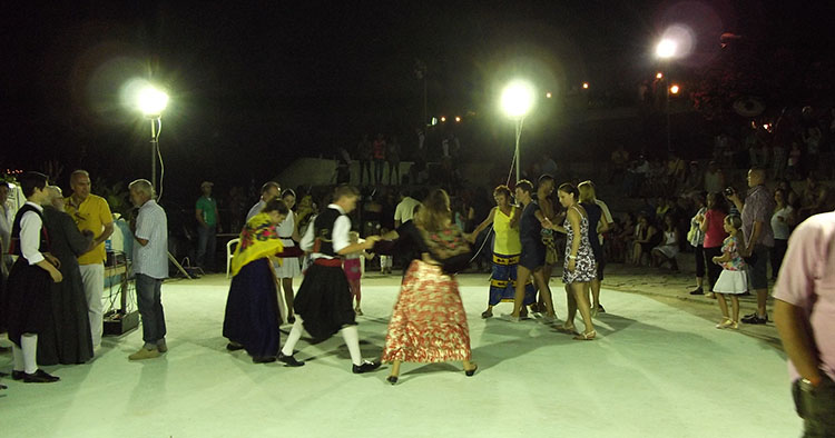 Potos noću - priredba na gradskom forumu